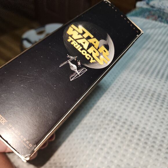 STAR WARS THE TRIOLOGY DVD SET - Picture 4 of 4